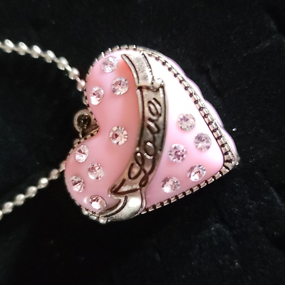 NWT Heart Locket (opens) by Betsey Johnson - Picture 2 of 11